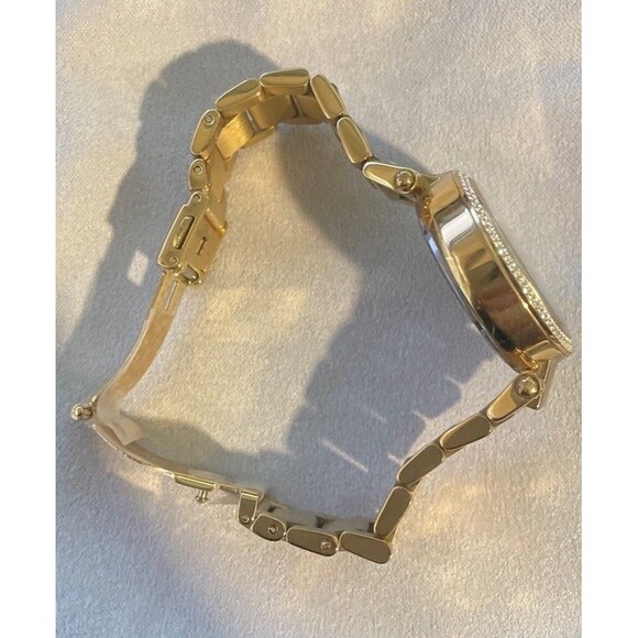 Michael Kors MK6477 Mother of Pearl Dial Two Tone Stainless Steel Women's Watch - Picture 3 of 11